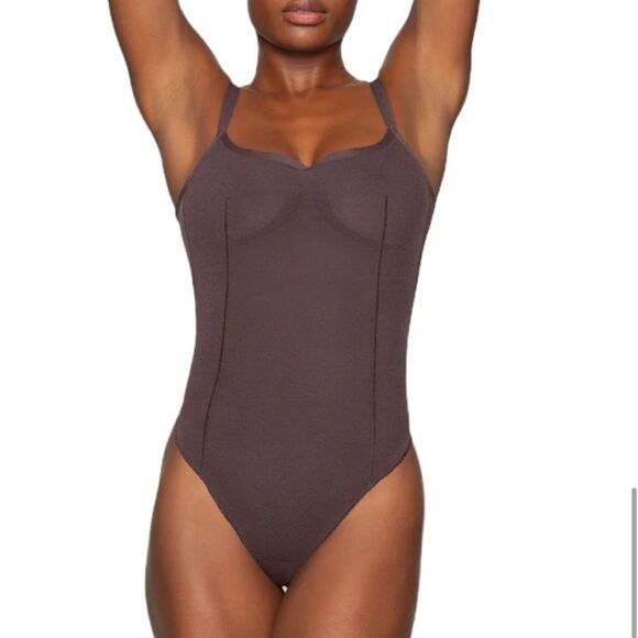 NWT SKIMS Power Mesh Bodysuit In Onyx Black Shaping Shape wear Tank Bodysuit - Picture 8 of 9
